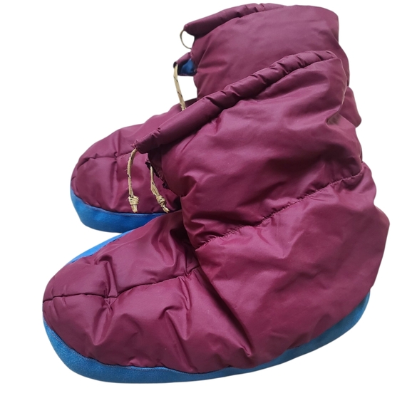 Enumclaw Other - Enumclaw Vintage Burgundy and Blue Puffy Camp Slippers, Size Large, Rare
